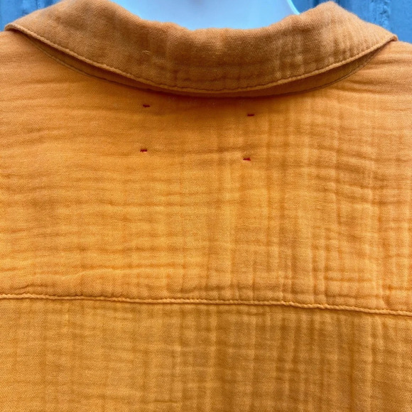 Xirena Tangerine Cruz blouse, size M - Picture 8 of 10